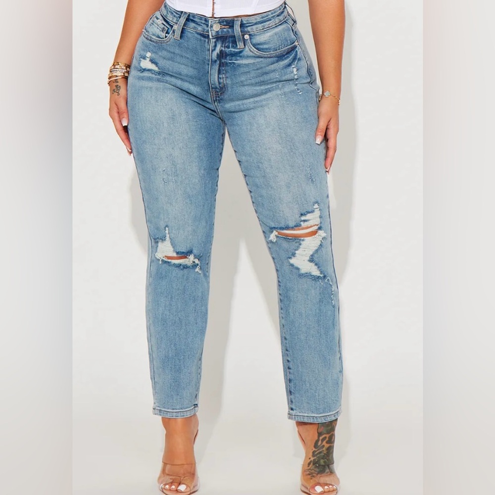 Tobi High Rise Mom Jeans - Medium Blue Wash